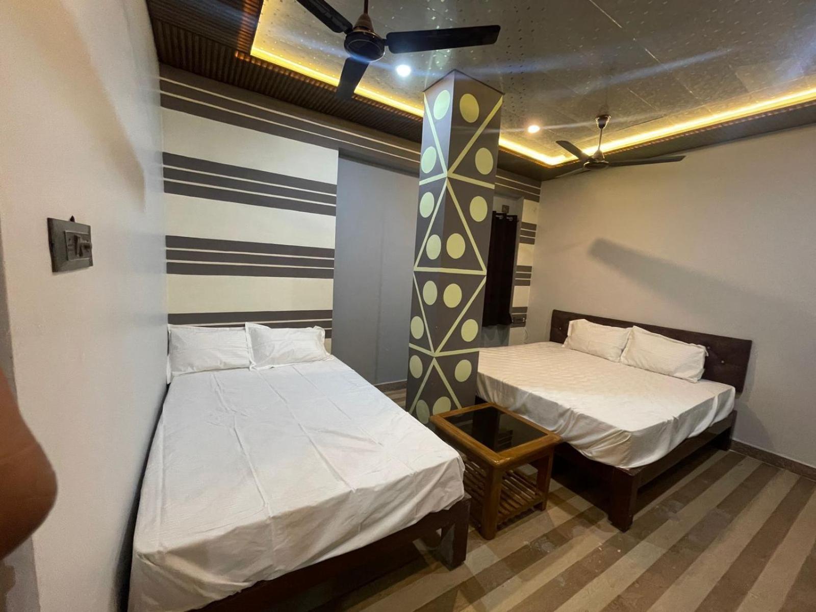 Himalaya Inn Guest House Varanasi Exteriör bild